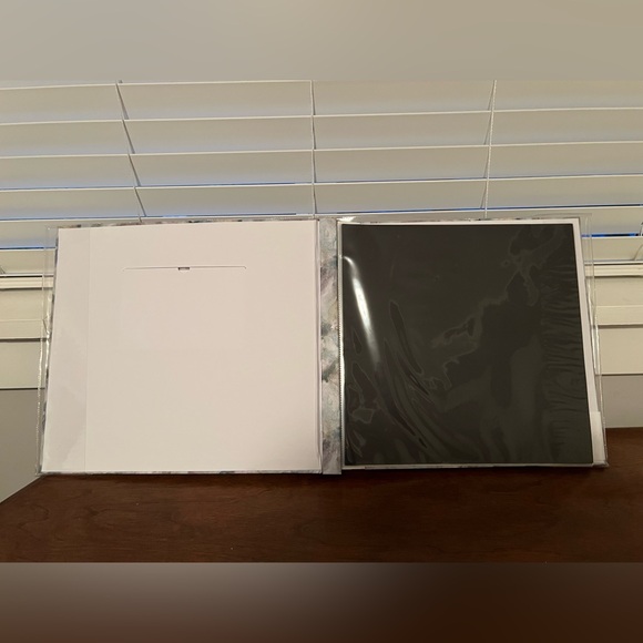 Abstract Multicolor Photo Album - Picture 2 of 3